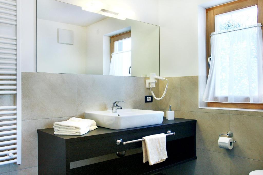Hotel Garnì La Tranquillitè à Corvara In Badia Chambre photo